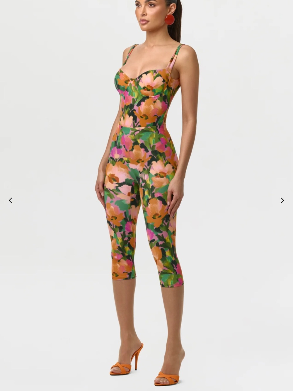 Naked Wardrobe Naked Print Capri Legging
Secret Garden